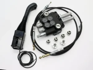 Zestaw do Ładowacz TUR -Rozdzielacz 80L 2-sekcyjny + Joystick z przyciskiem + Elementy złączne + Linki na kulkę 1500mm VOIMA