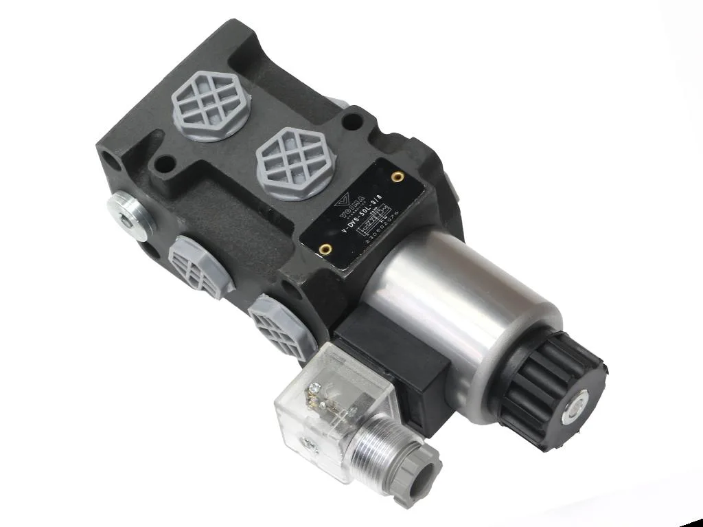 Zestaw (1 sekcja pływająca) do Ładowacz TUR -Rozdzielacz 40L 2-sekcyjny + Elektrozawór + Joystick z przyciskiem + Elementy złączne + Linki na kulkę 1500mm VOIMA - obrazek 4